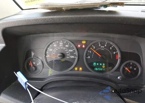 2008 Jeep Compass Sport z USA, uszkodzony, nr VIN 1J8FT47068D758419